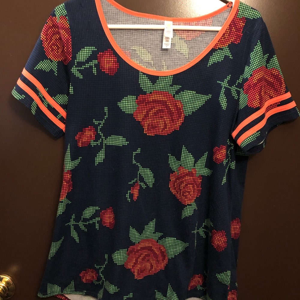 Lularoe classic T